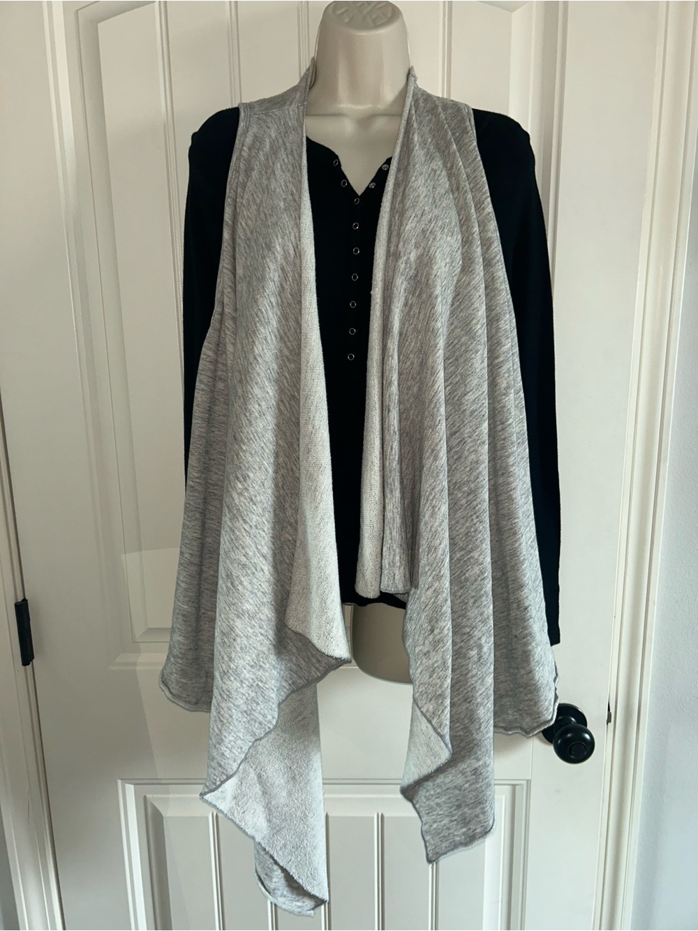 NEW Hard Tail Heather Gray Open Front Vest with Red Logo Tab Sz L